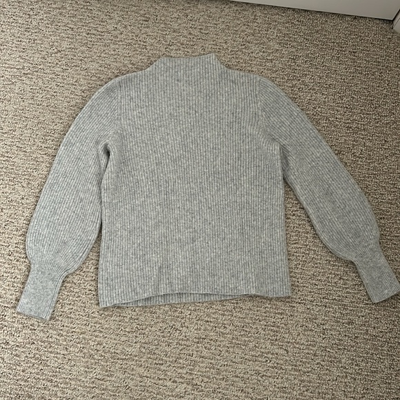 J Crew Gray Ribbed Sweater - Picture 4 of 4